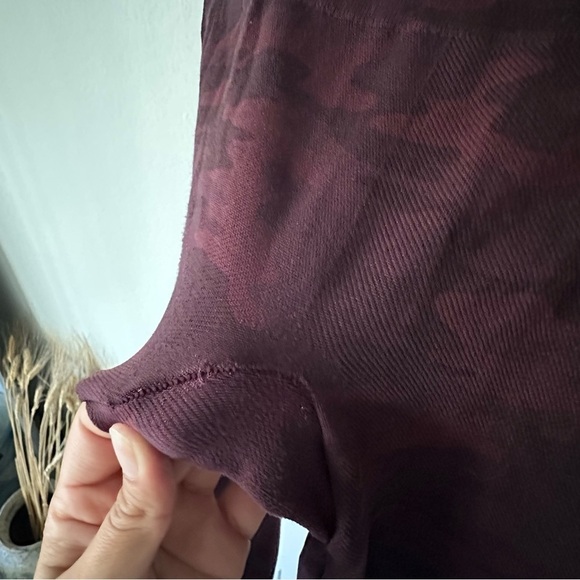 Spanx Burgundy Camoflauge Seamless Leggings Small - Picture 6 of 7